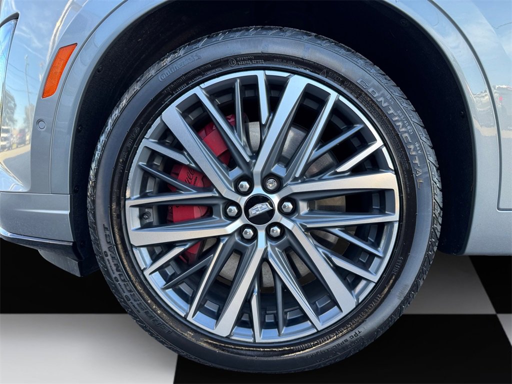 Used 2024 Cadillac XT6 Sport w/ Technology Package image 14