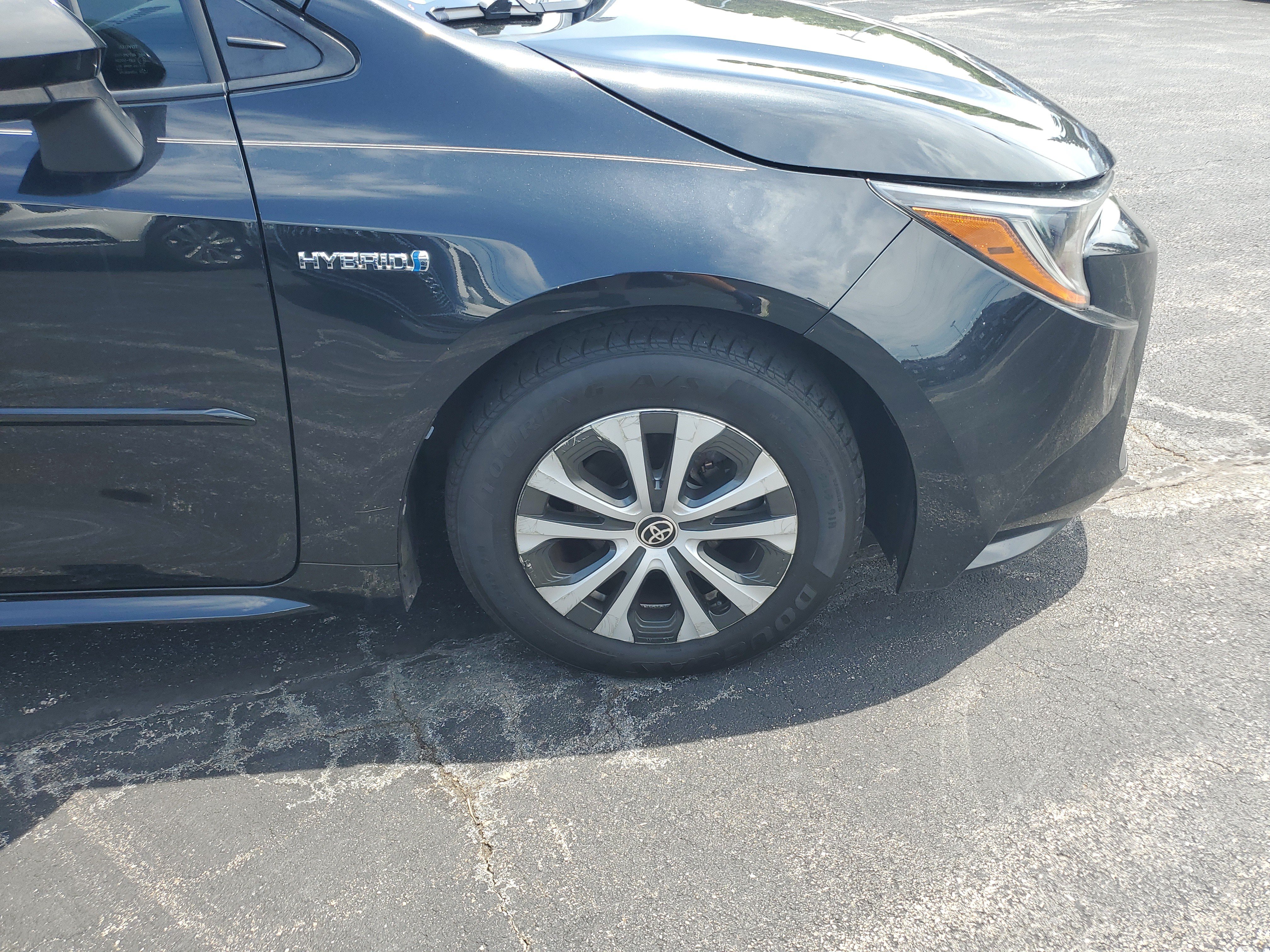Used 2020 Toyota Corolla LE w/ Carpet Mat Package (TMS) FWD image 5