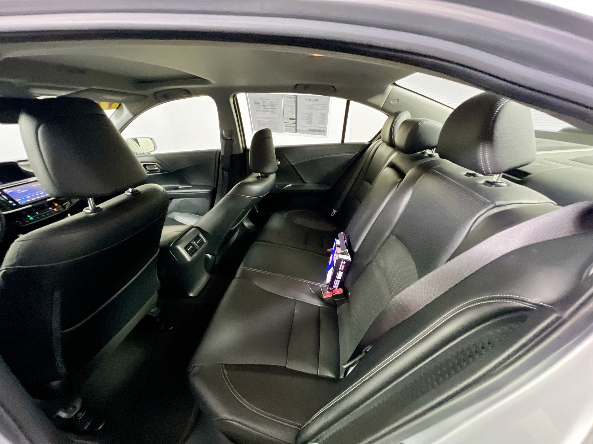 Used 2017 Honda Accord Touring image 29