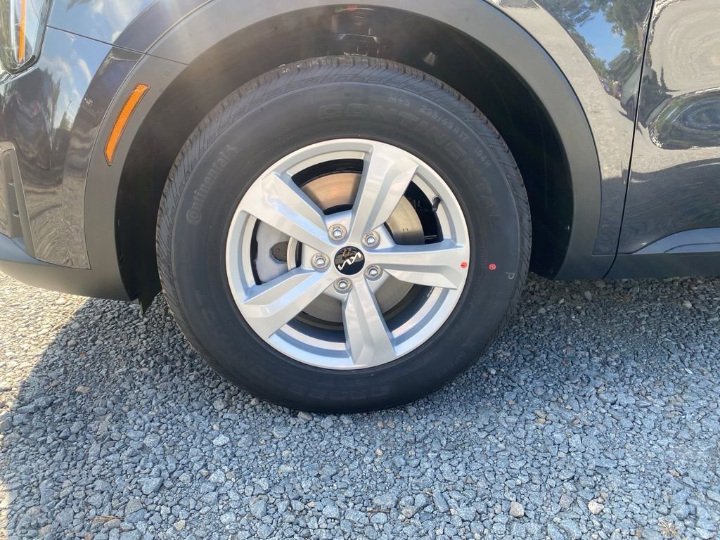 New 2026 Kia Sorento LX image 9