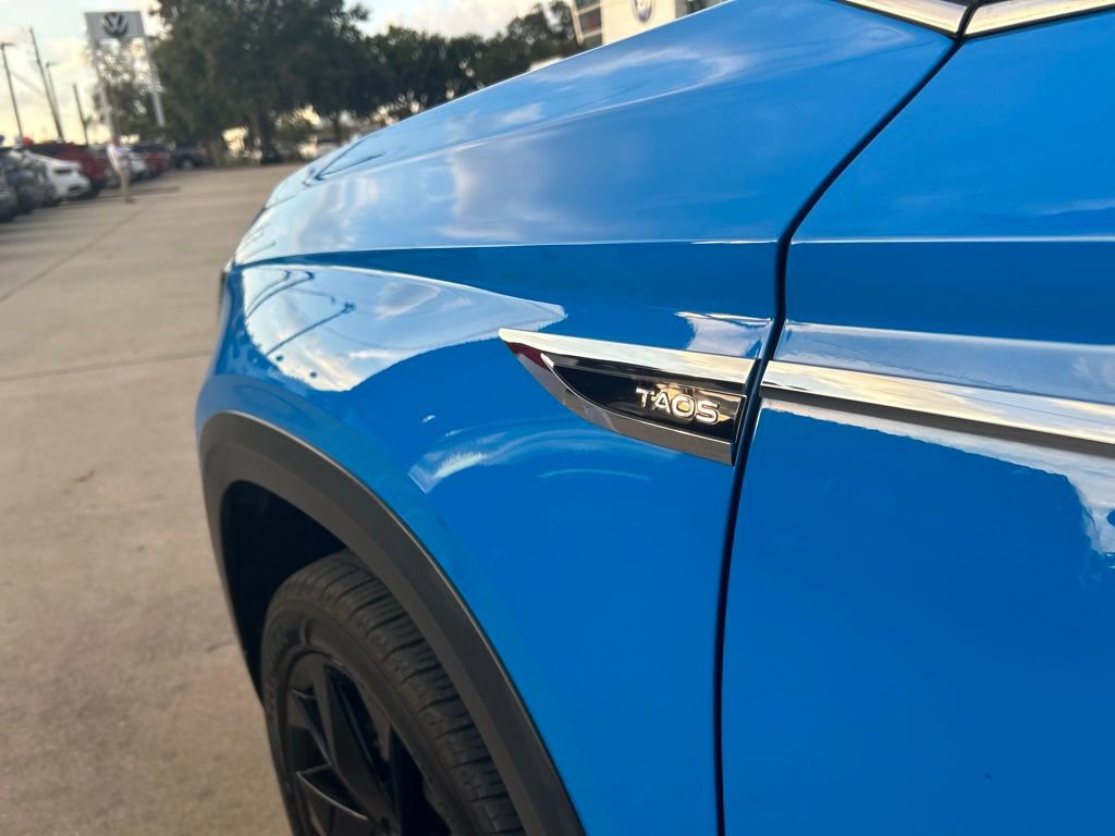 Used 2023 Volkswagen Taos SE w/ Panoramic Sunroof Package image 21