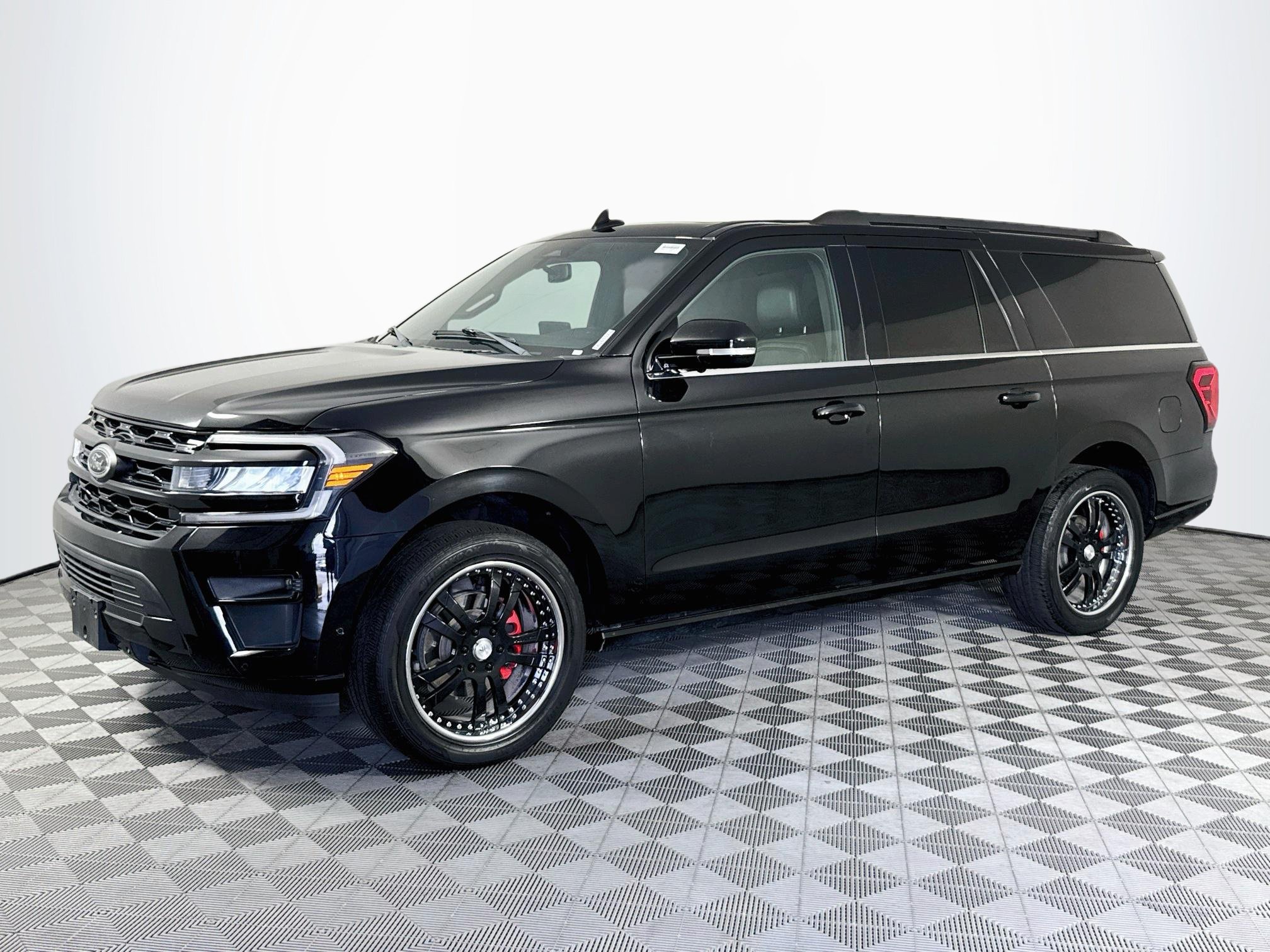 Used 2022 Ford Expedition Max Limited AWD/4WD image 4