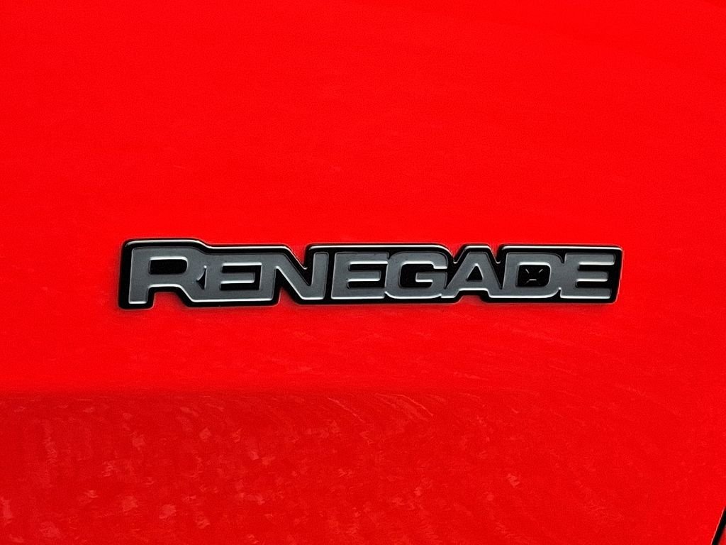 Used 2023 Jeep Renegade Altitude AWD/4WD image 29