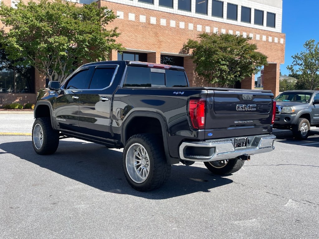 Used 2022 GMC Sierra 1500 SLT w/ SLT Premium Plus Package AWD/4WD image 6