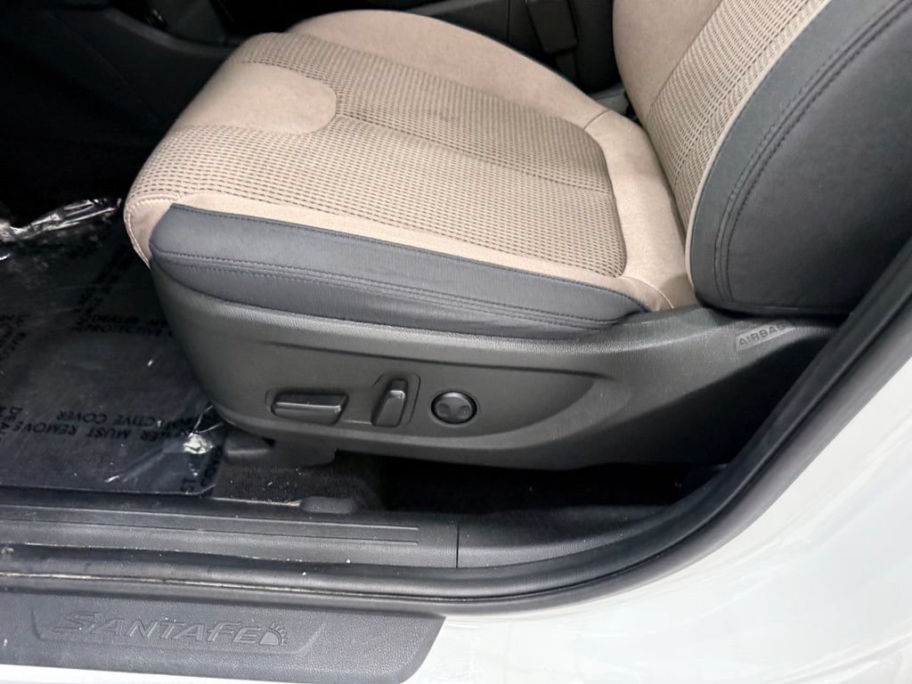 Used 2023 Hyundai Santa Fe SEL AWD/4WD image 13