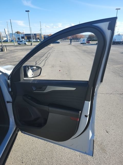 New 2026 Ford Escape Active w/ Cold Weather Package AWD/4WD image 15