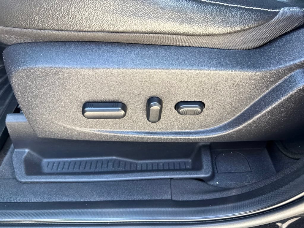 Used 2014 Ford Escape Titanium FWD image 13