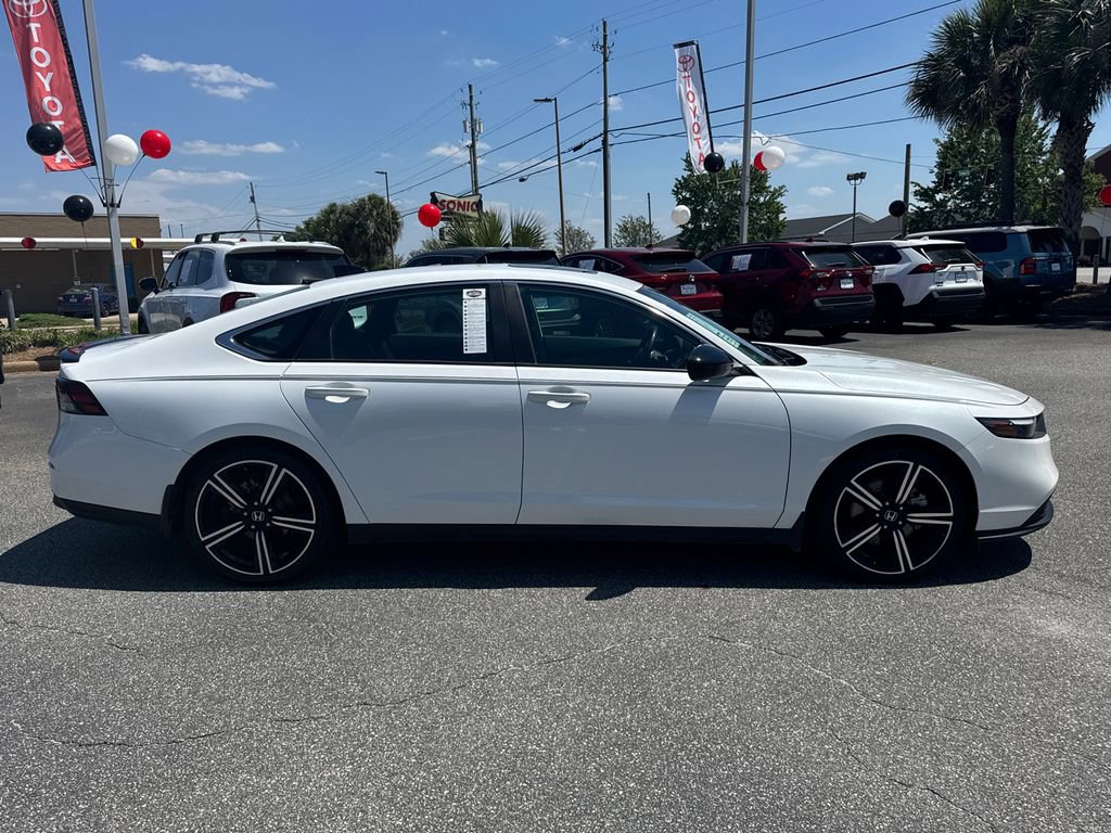 Used 2024 Honda Accord Sport image 2