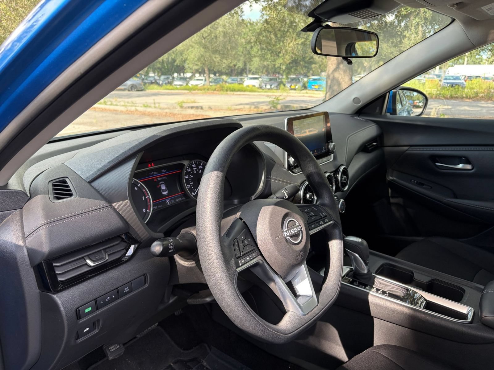 Used 2025 Nissan Sentra SV FWD image 32