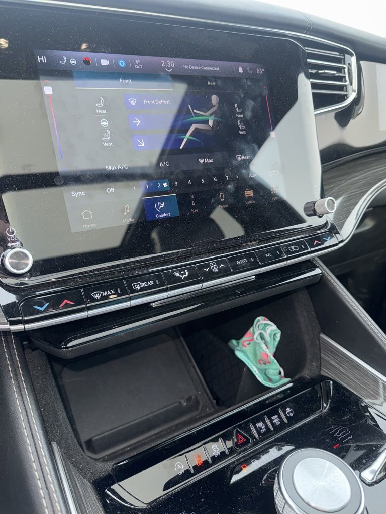 Used 2022 Jeep Wagoneer Series III w/ Premium Group I image 15