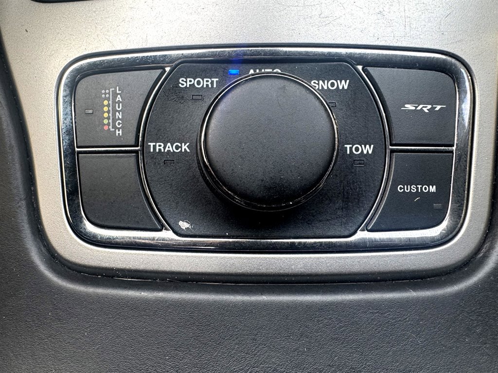 Used 2017 Jeep Grand Cherokee SRT image 29