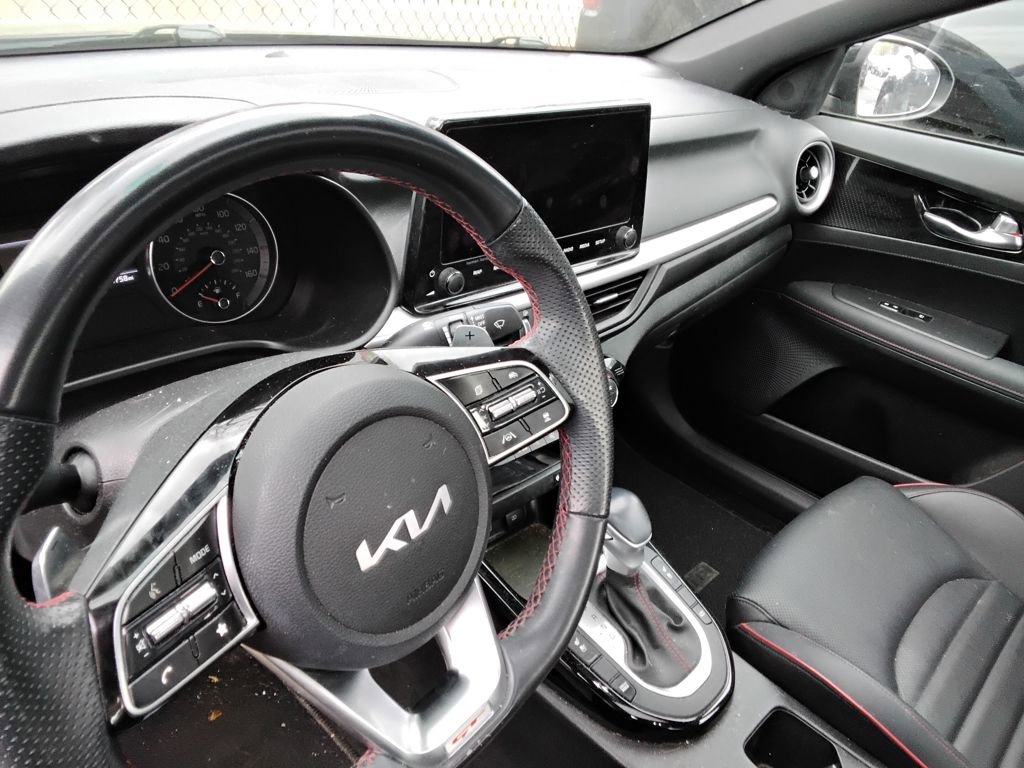 Used 2022 Kia Forte GT w/ GT2 Package FWD image 7