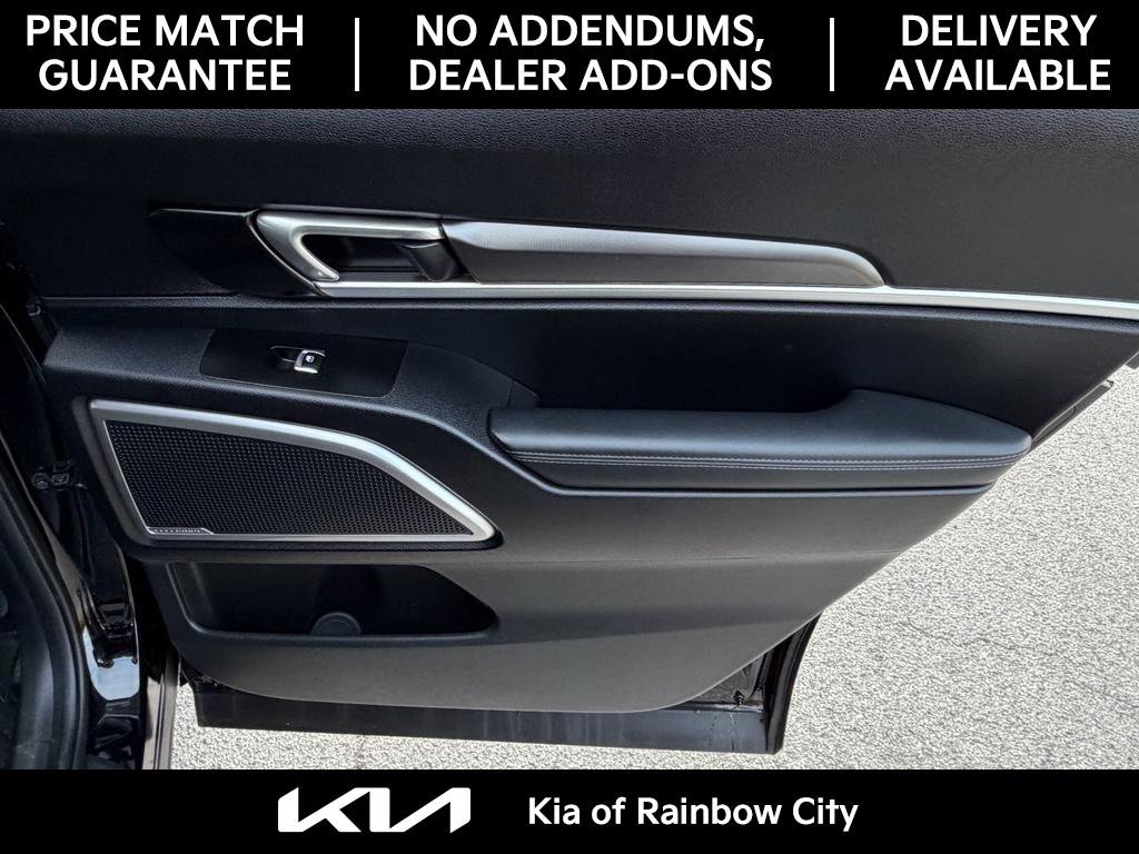 Used 2024 Kia Telluride LX image 17