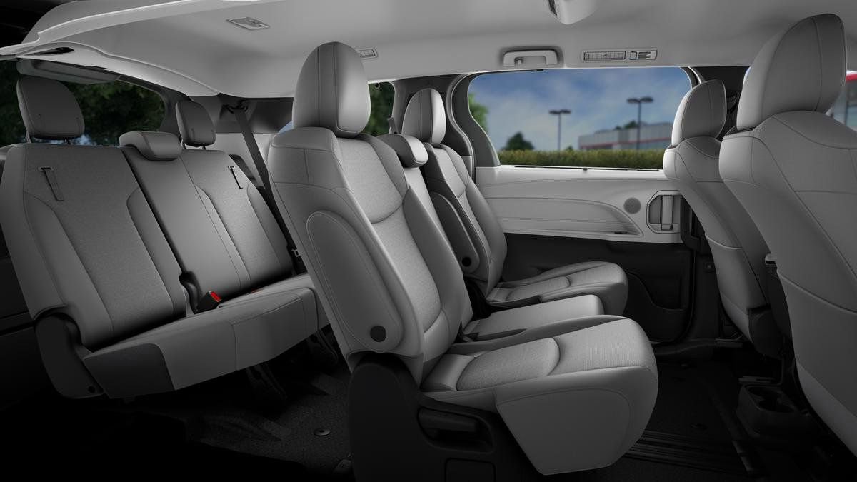 New 2026 Toyota Sienna LE image 21