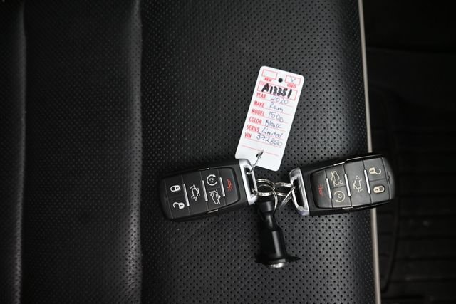 Used 2020 RAM 1500 Limited w/ Black Appearance Package AWD/4WD image 10