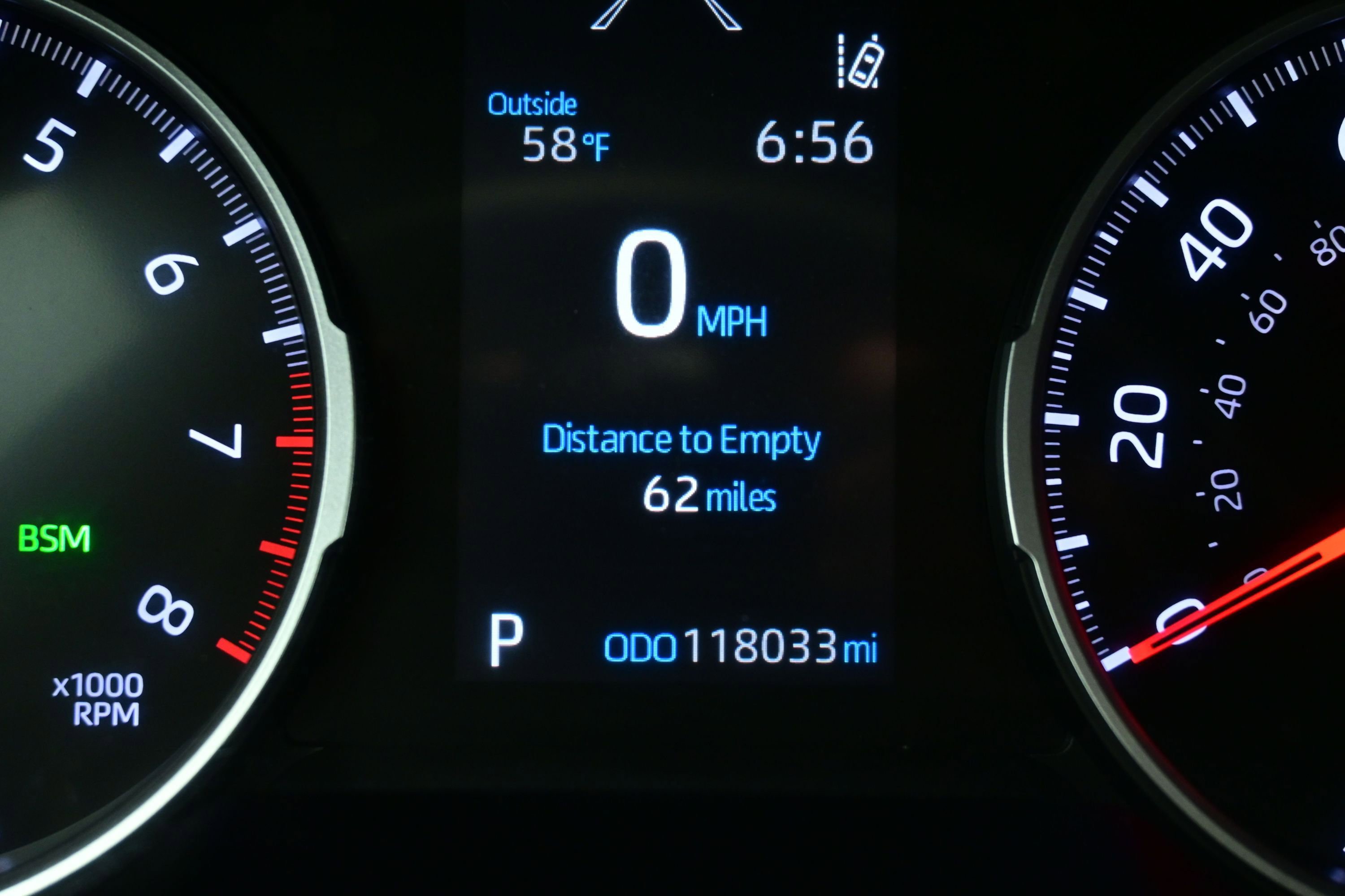 Used 2021 Toyota RAV4 XLE AWD/4WD image 25