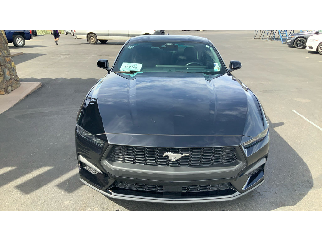 Used 2026 Ford Mustang Premium RWD image 3