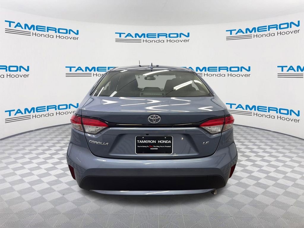 Used 2022 Toyota Corolla LE image 4