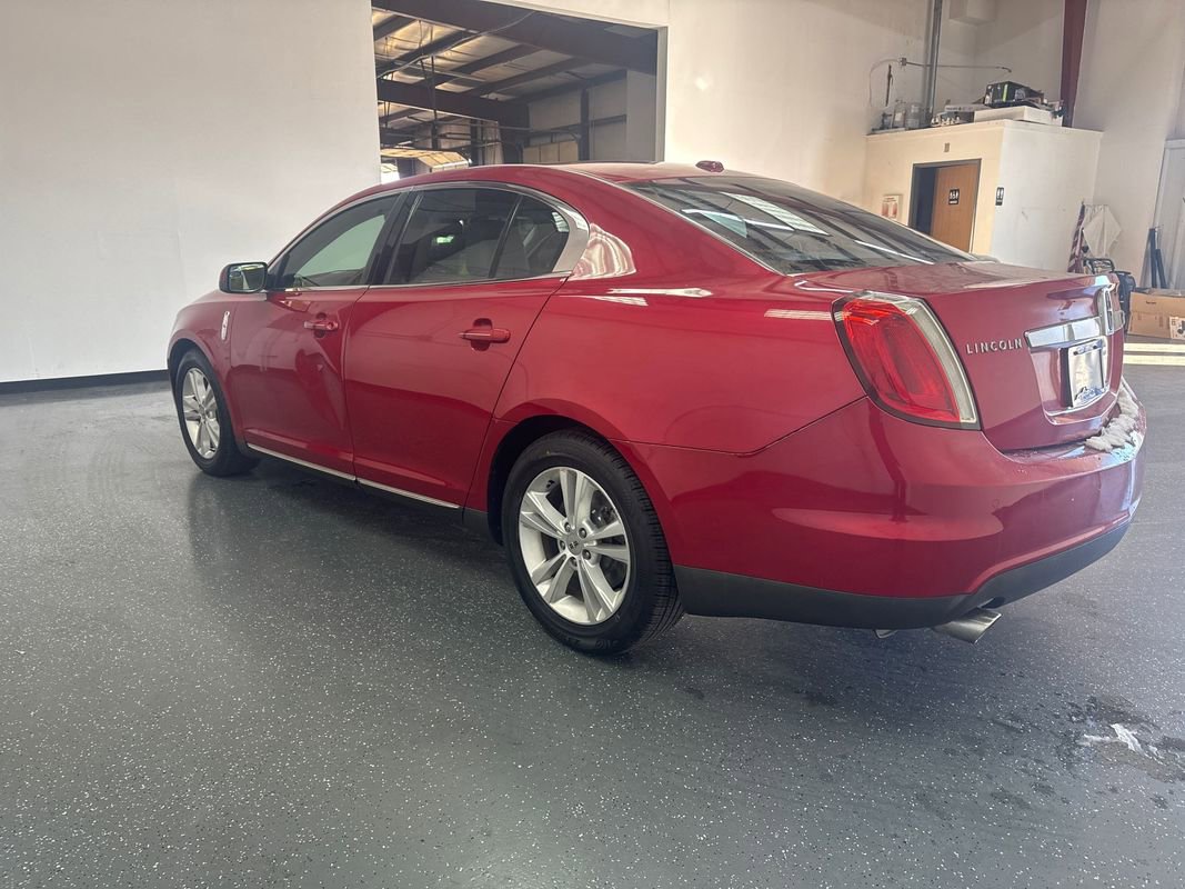 Used 2011 Lincoln MKS FWD image 6