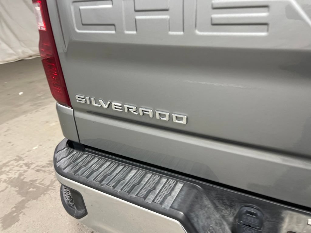 Used 2026 Chevrolet Silverado 1500 LT AWD/4WD image 12
