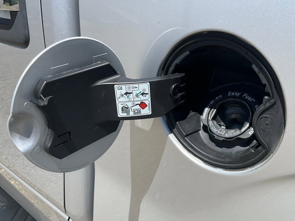 Used 2014 Ford F150 XLT w/ Equipment Group 302A Luxury RWD image 16