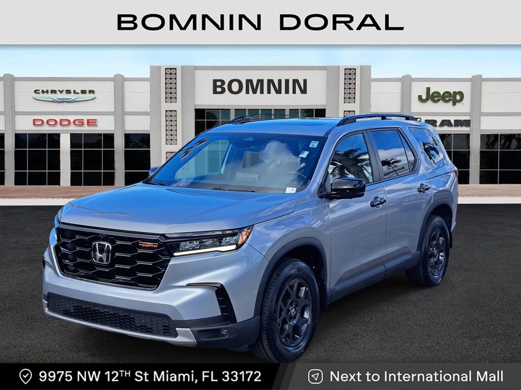 Used 2023 Honda Pilot TrailSport image 1