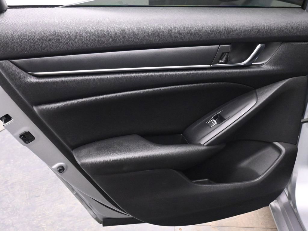 Used 2019 Honda Accord Sport image 16