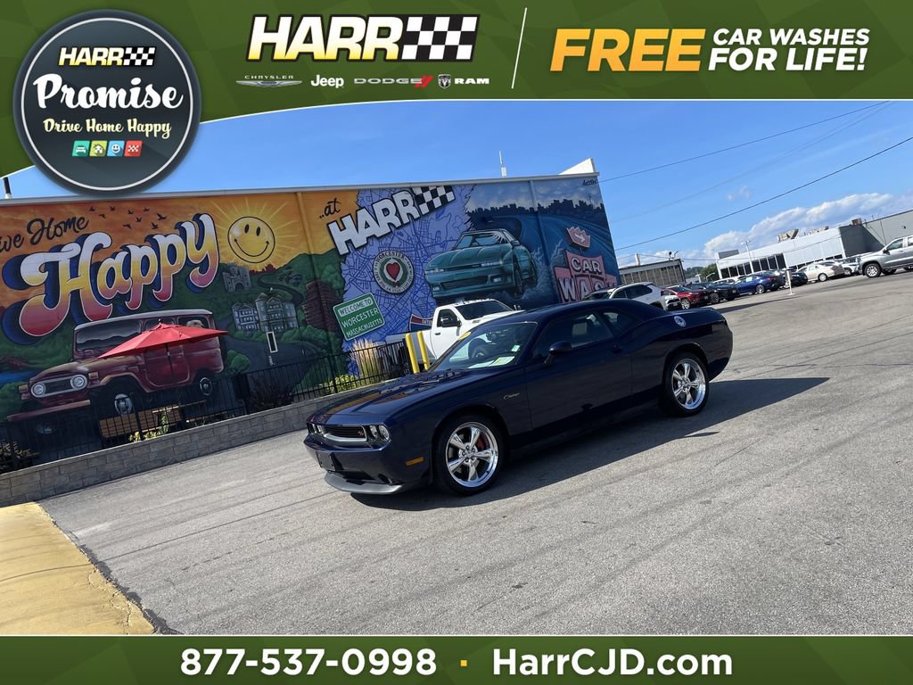 Used 2013 Dodge Challenger R/T RWD image 1