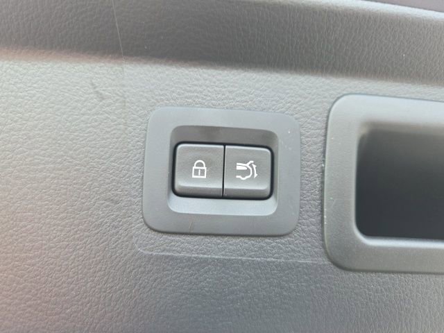 Used 2025 MAZDA CX-50 2.5 Hybrid w/ Preferred Pkg image 13