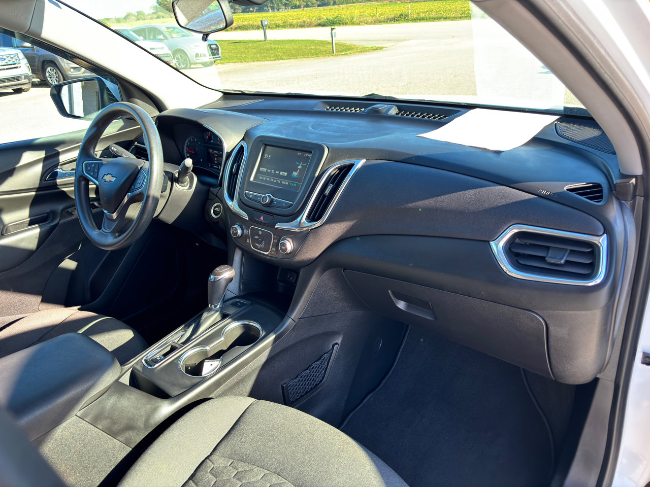 Used 2018 Chevrolet Equinox LT image 25
