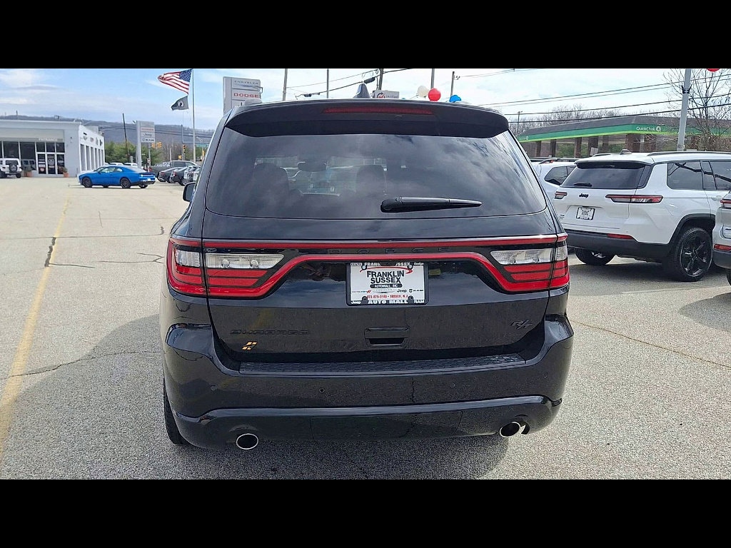 Certified 2023 Dodge Durango R/T w/ Hemi Orange Plus Package image 7