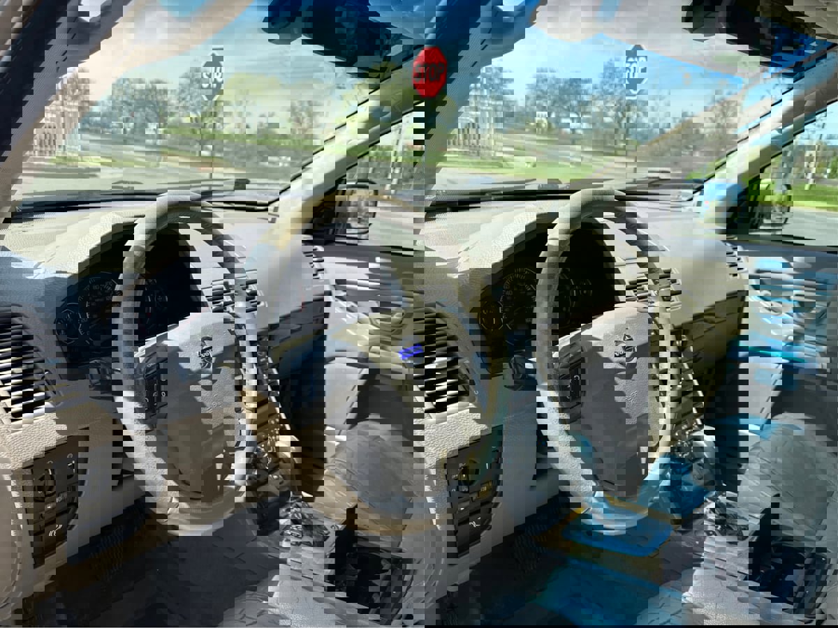 Used 2004 Volvo XC90 2.5T image 10