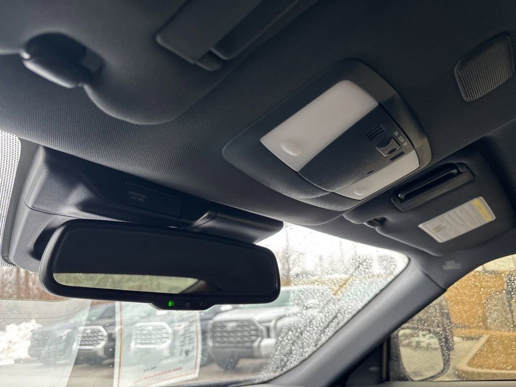 Used 2024 Nissan Z Sport w/ Floor Mat Package image 18