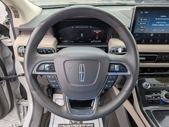 Used 2023 Lincoln Nautilus Reserve image 9