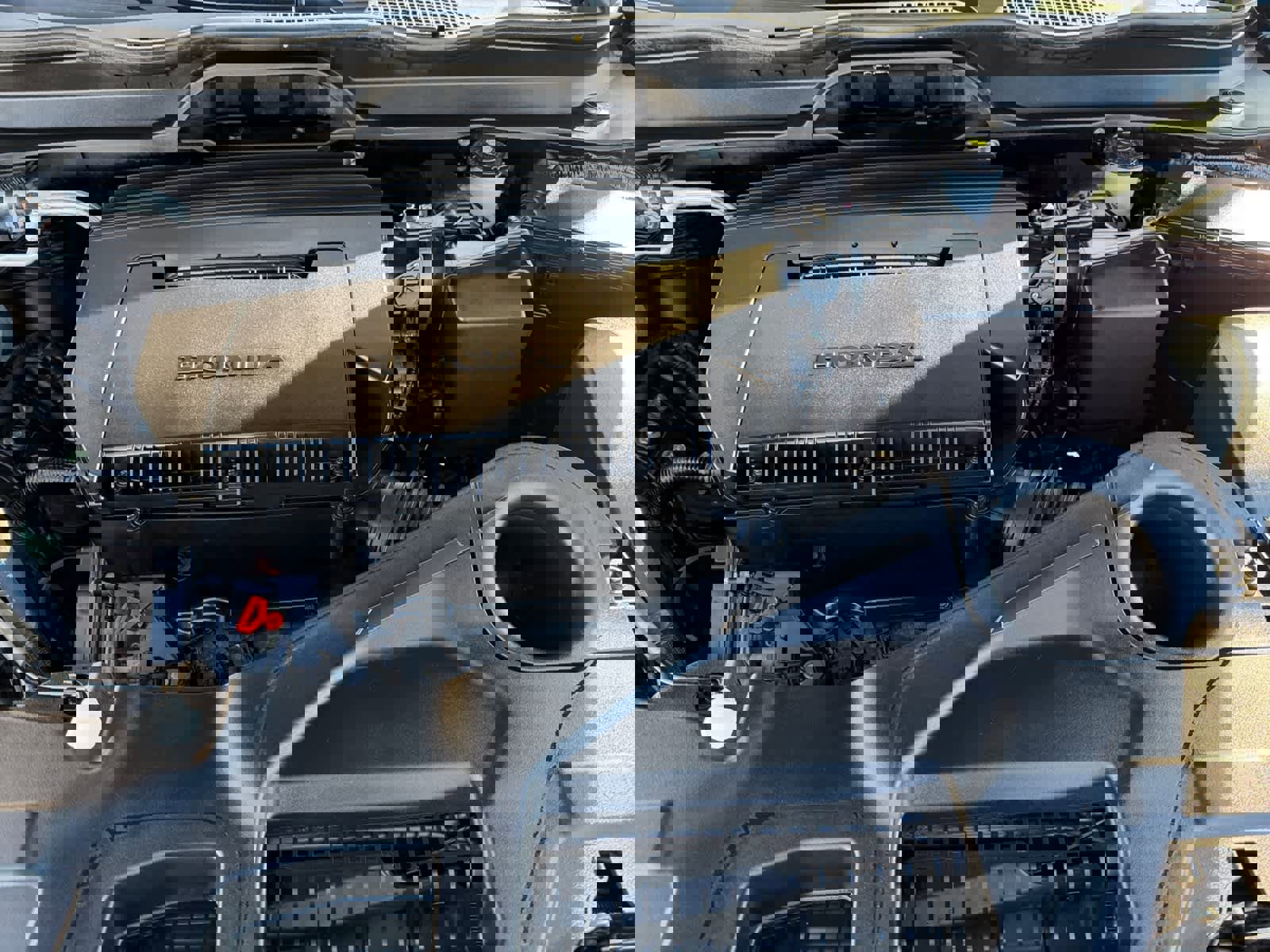 Used 2024 Honda Pilot EX-L image 8