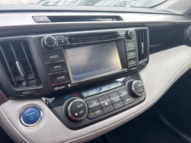 Used 2017 Toyota RAV4 XLE AWD/4WD image 29