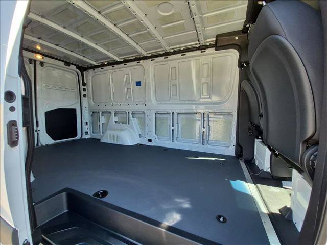 New 2026 Mercedes-Benz Sprinter 2500 image 15
