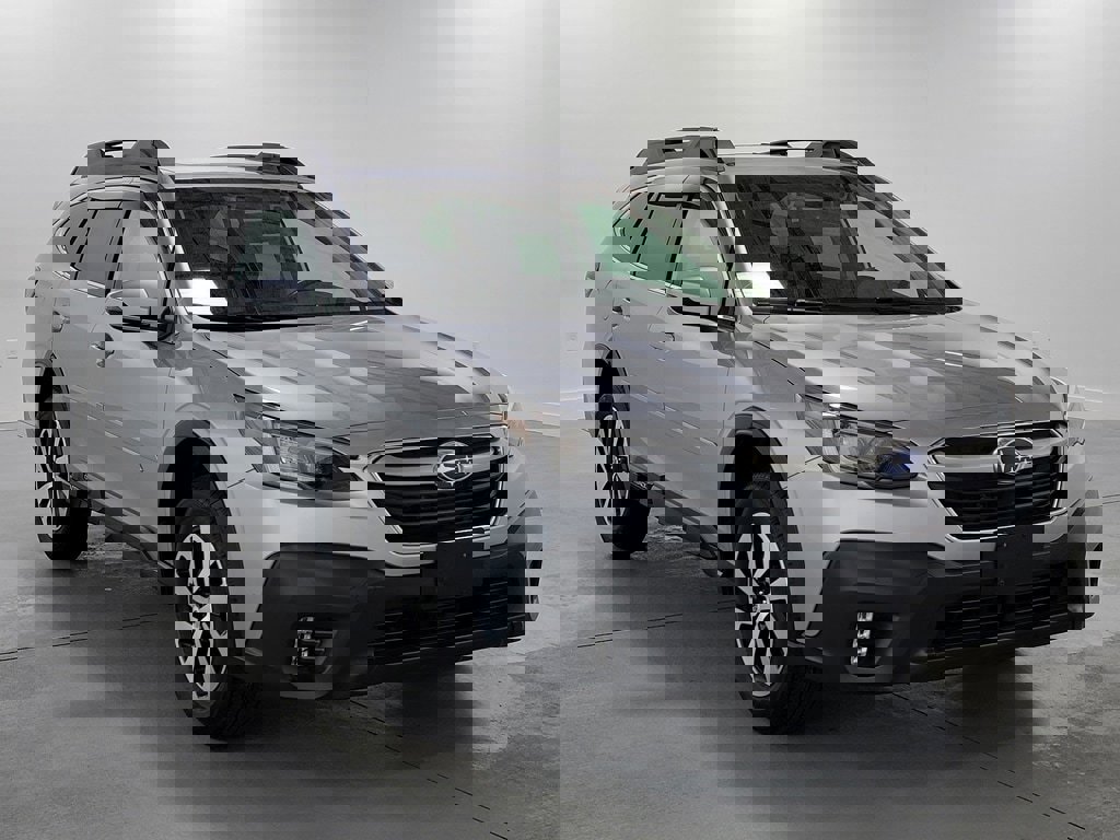 Used 2022 Subaru Outback Premium image 2