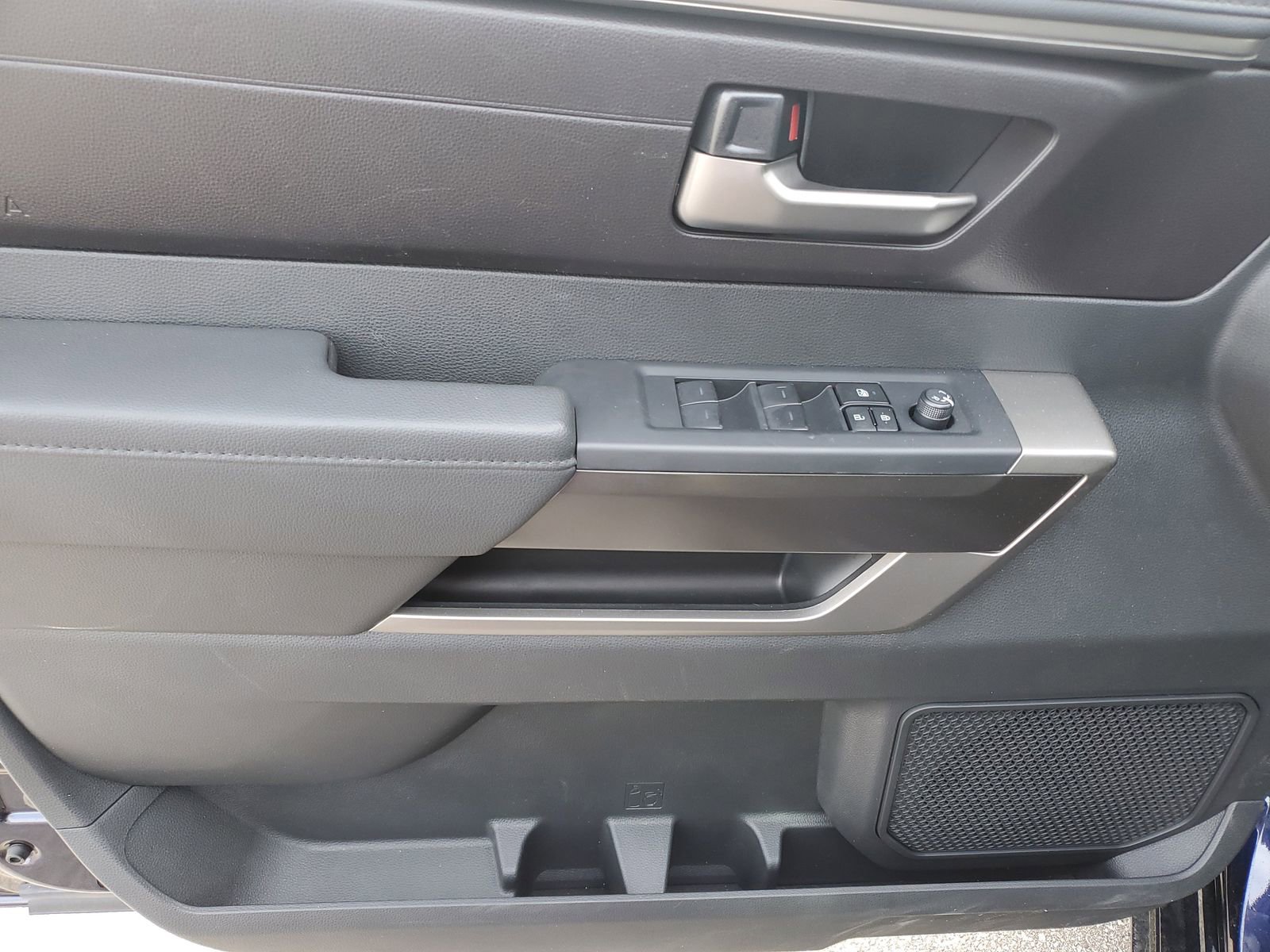 New 2026 Toyota Tundra SR5 AWD/4WD image 19