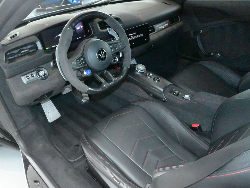 Used 2023 Maserati MC20 Coupe image 31