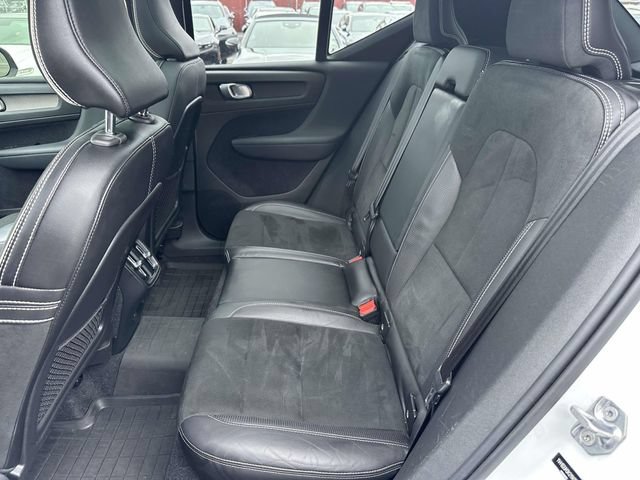 Used 2019 Volvo XC40 T5 R-Design AWD/4WD image 19