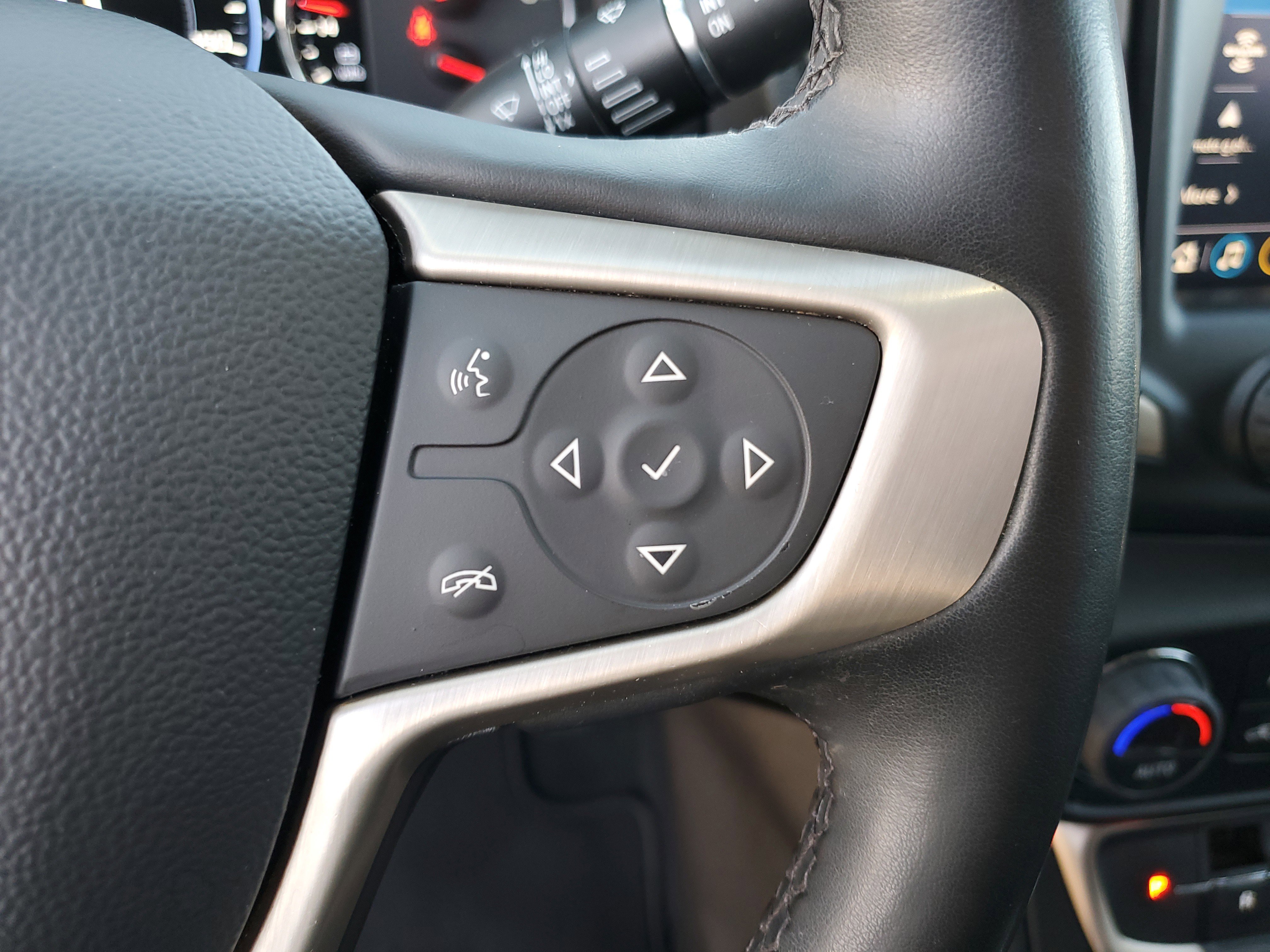 Used 2023 GMC Terrain Denali image 26