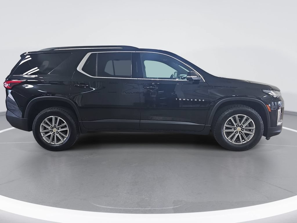 Used 2023 Chevrolet Traverse LT w/ LPO, Floor Liner Package AWD/4WD image 2