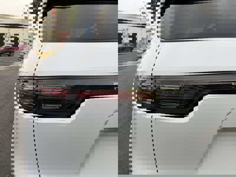 Used 2023 Porsche Cayenne S Platinum w/ Premium Package Plus image 13