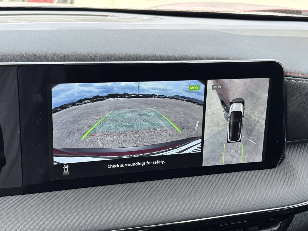 New 2026 Nissan Kicks SR w/ Cold Weather Package FWD image 16