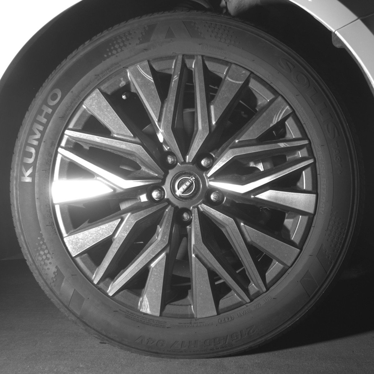 Used 2025 Nissan Altima 2.5 SV image 13