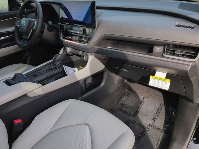 Certified 2026 Toyota Grand Highlander XLE image 31