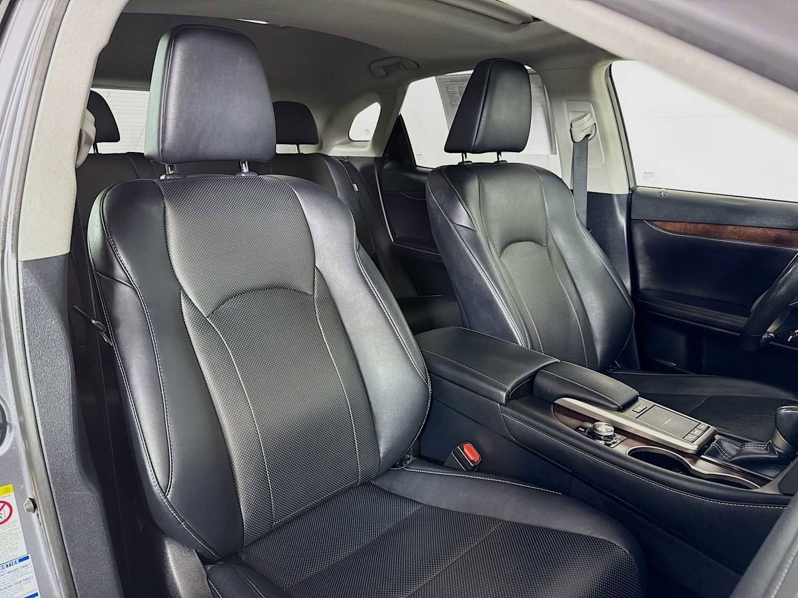 Used 2020 Lexus RX 450h AWD w/ Premium Package image 28