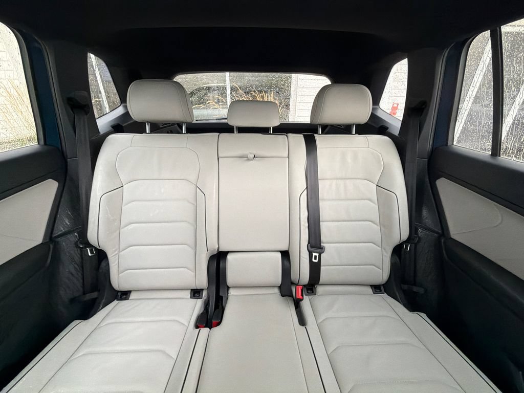 Used 2020 Volkswagen Tiguan SEL Premium R-Line AWD/4WD image 39