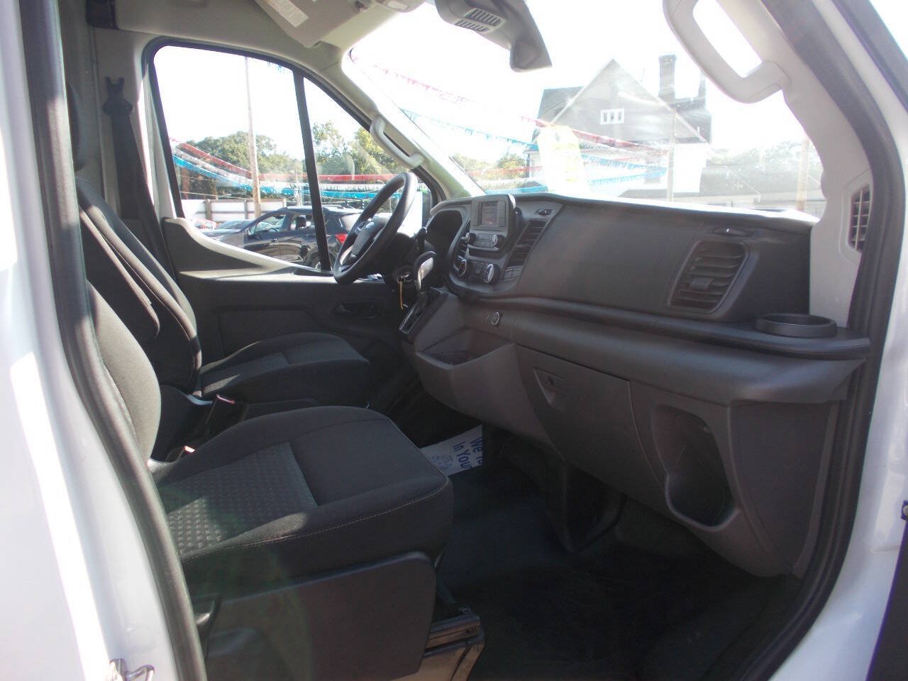 Used 2021 Ford Transit 250 Medium Roof RWD image 7